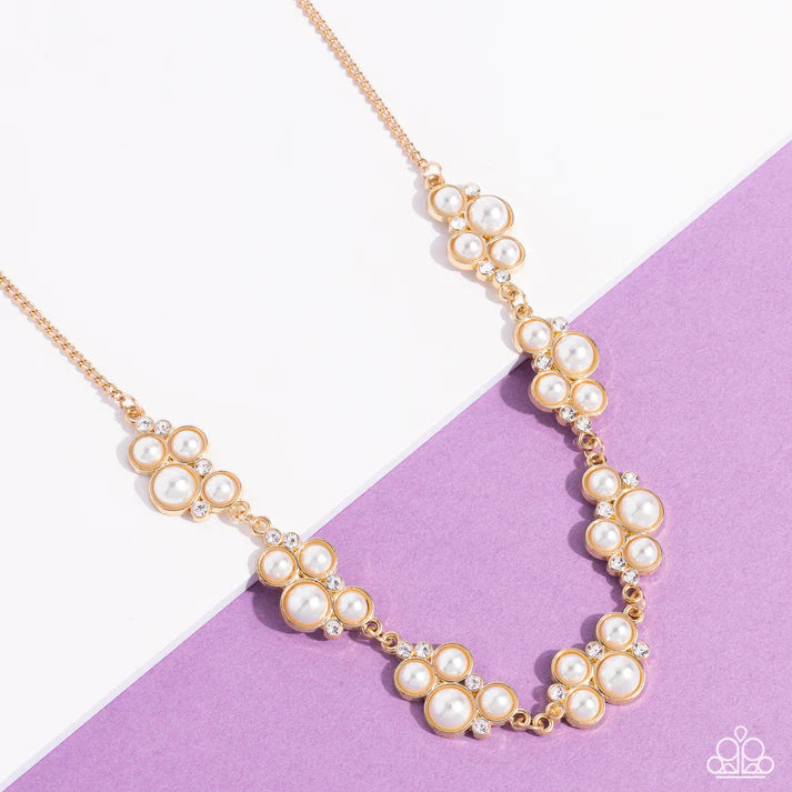 Paparazzi ♥ GRACE to the Top - Gold ♥ Necklace