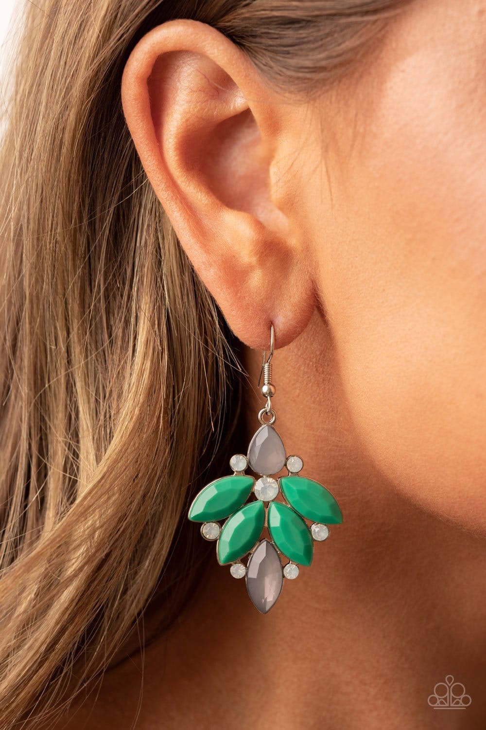 ♥ Fantasy Flair - Green ♥ Earrings