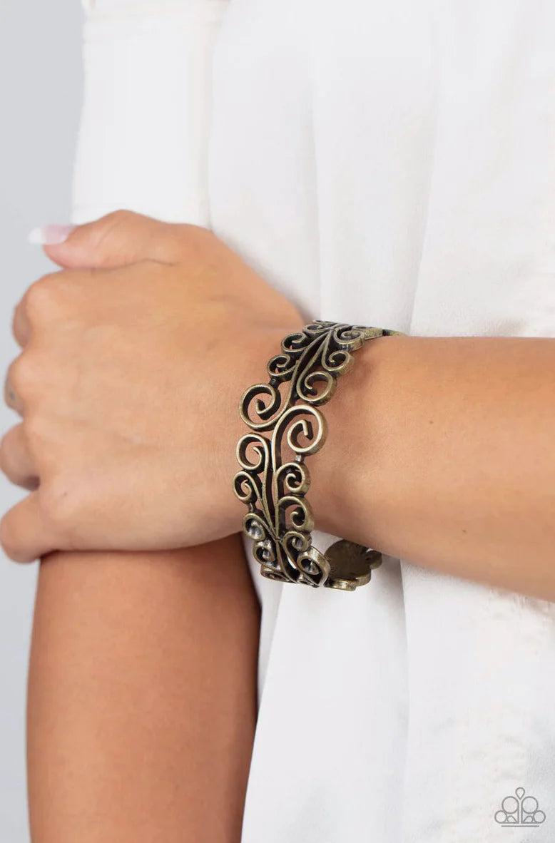 Dressed to FRILL - Brass ♥ Bracel