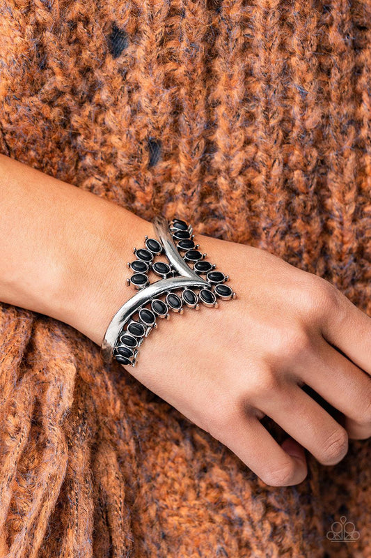 Paparazzi ♥ Teton Tiara - Black ♥ Bracelet